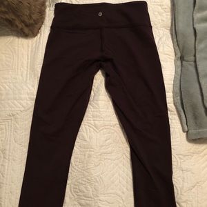 Burgundy lululemon crops
